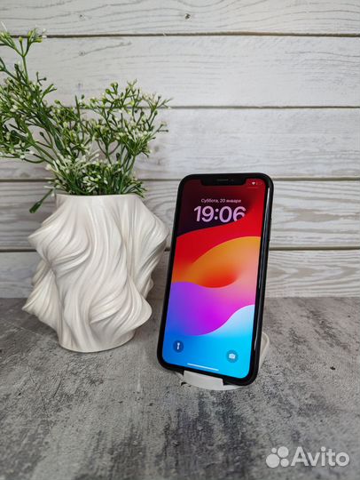 iPhone Xr, 64 ГБ