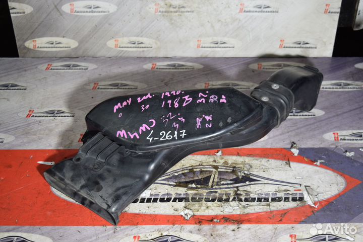 Патрубок воздушного фильтра c Mitsubishi Outlander