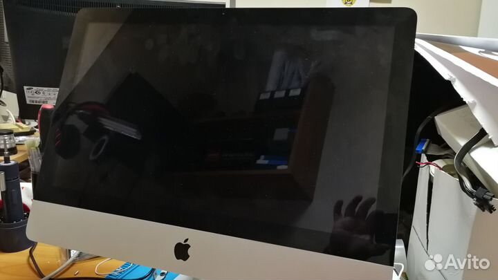 iMac (21.5-inch, Mid 2010)