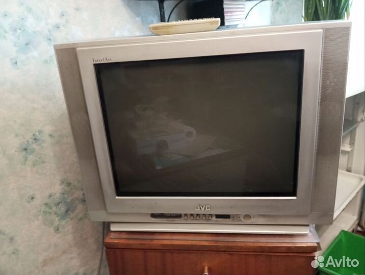 Телевизор и DVD проигрыватель