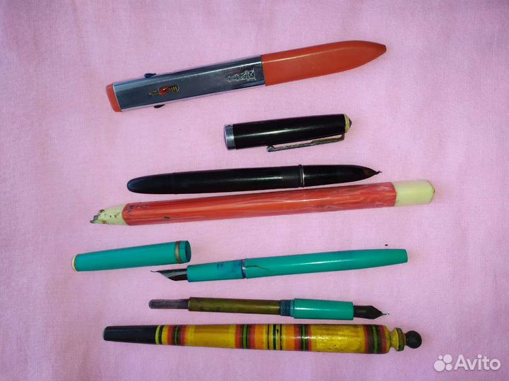Ручки шариковые и перьевые СССР новые и на запчаст