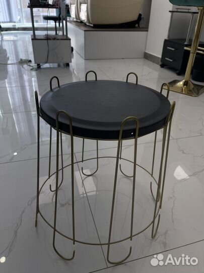 Журнальный столик круглый