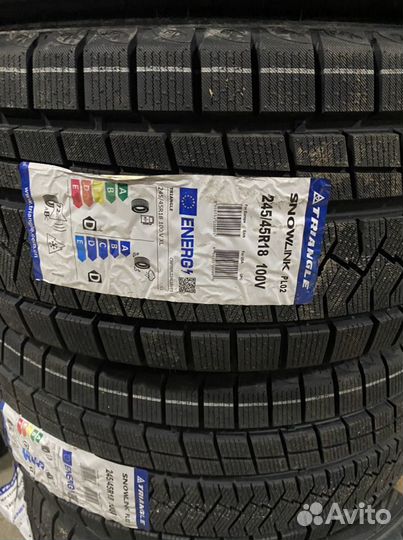 Triangle PL02 245/45 R18