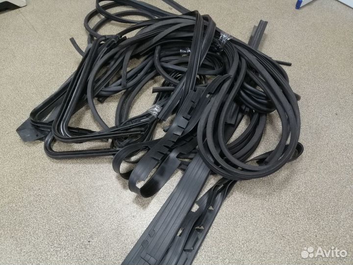 Уплотнители комплект на машину УАЗ 469 / 3151