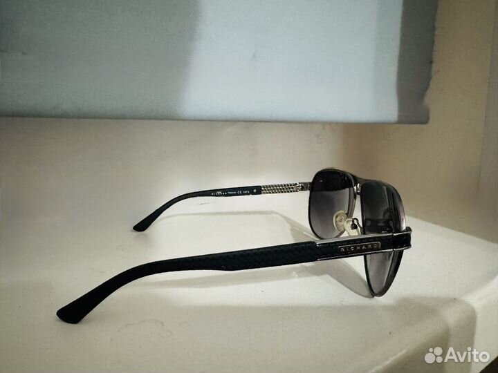 Солнцезащитные очки polaroid