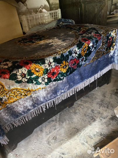 Сундук деревянный старинный