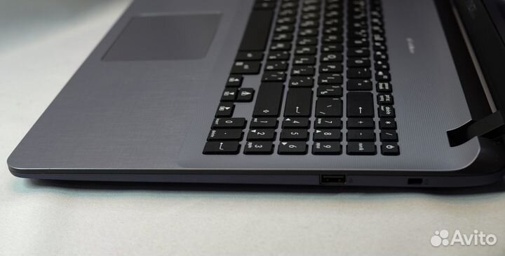 Игровой ноутбук Asus/ MX130 i5-8th SSD