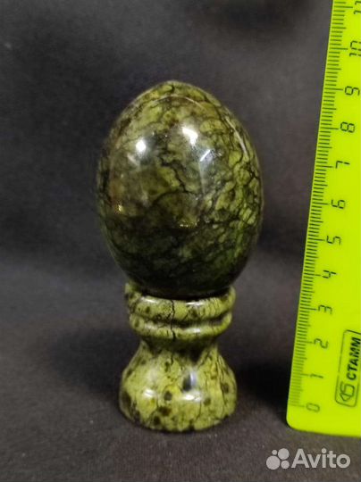 Яйцо из камня - Змеевик