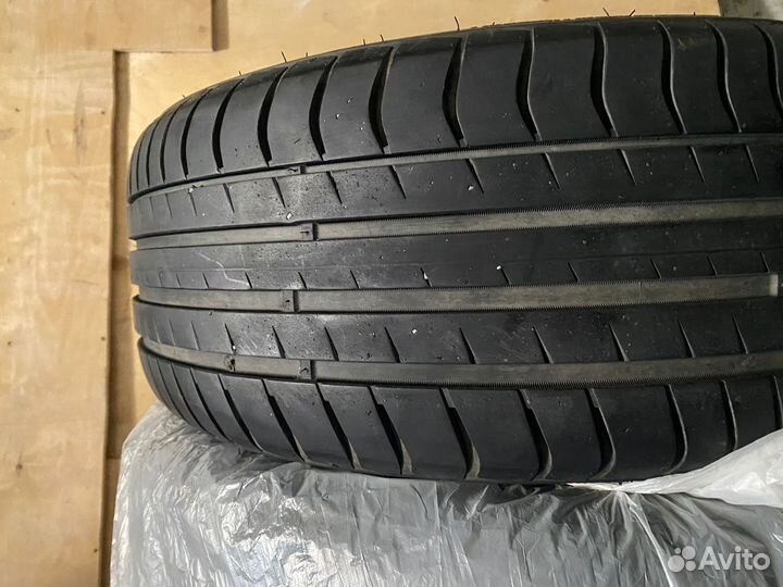 Triangle EffeXSport TH202 235/40 R19