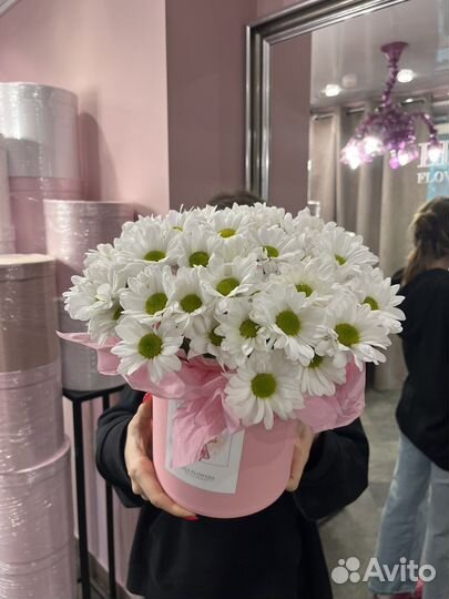 Шляпная коробка ромашек