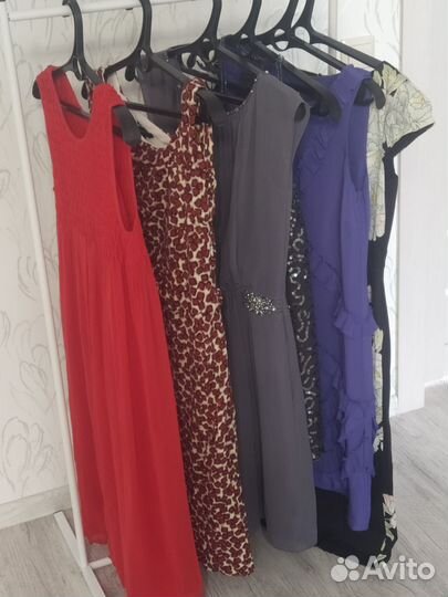 Платья разные 44-46