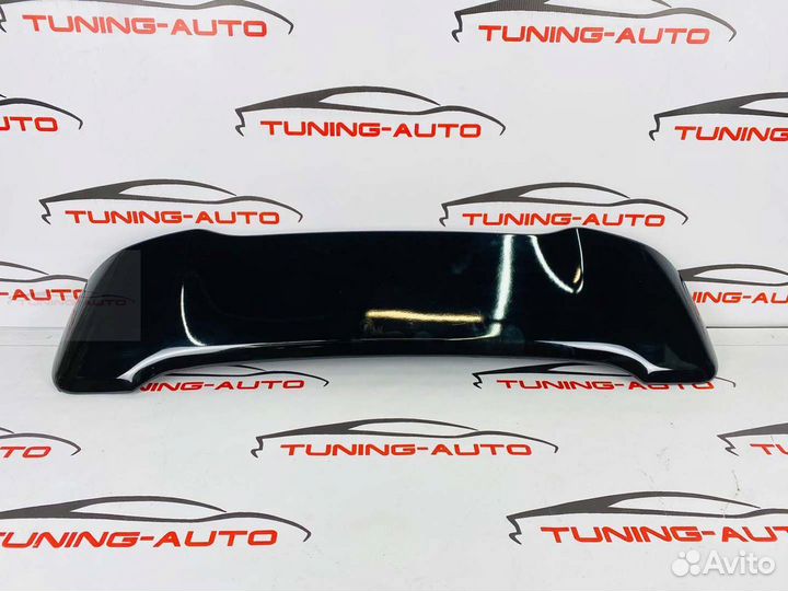 Спойлер на верх Toyota Land Cruiser 200 I7799