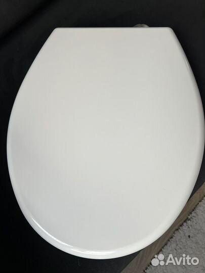 Сиденье для унитаза с микролифтом новое