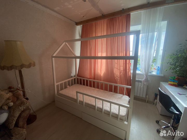 Детская кровать домик бу