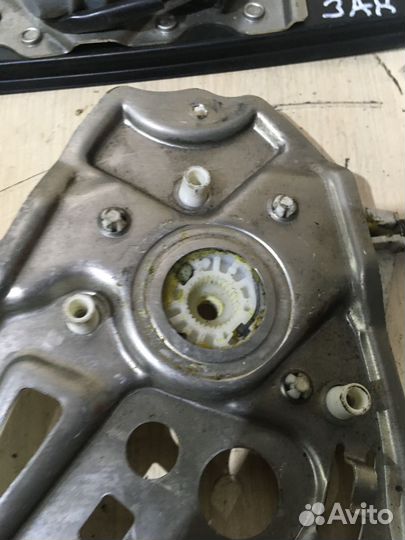 Стеклоподъемник задний правый Mercedes W220