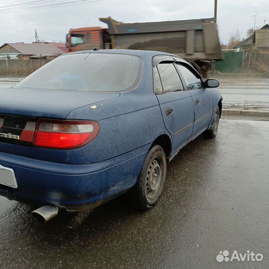 Toyota Carina 1.5 AT, 1996, 190 000 км