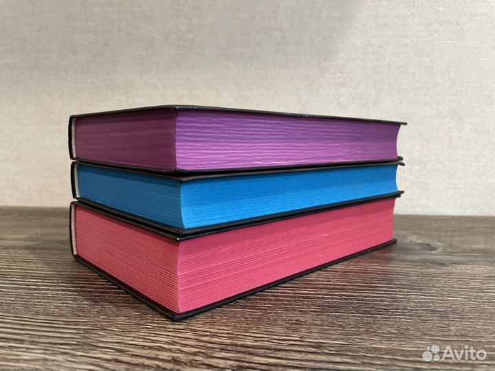 Книги Амо Джонс