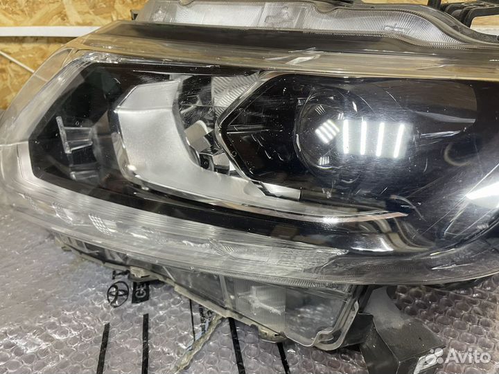 Фара левая Nissan X-Trail T32 LED 2013-2018 Ориг