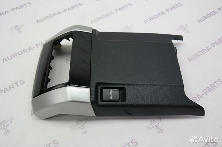 Накладка Land Cruiser Prado (150) 2017