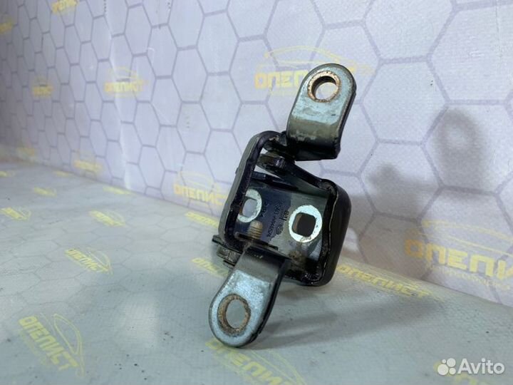 Петля двери верхняя передняя левая Opel Insignia A