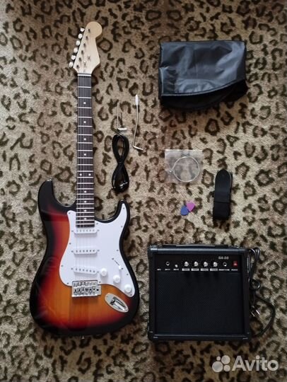 Набор электрогитара и комбик