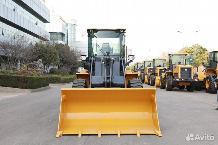 Фронтальный погрузчик XCMG XC938, 2024