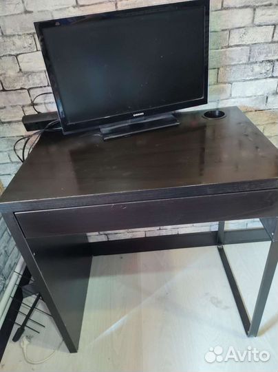 Компьютерный стол IKEA