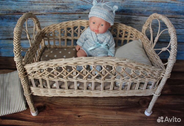 Кроватка для кукол