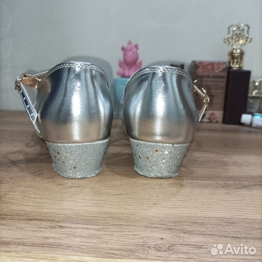 Туфли для девочки