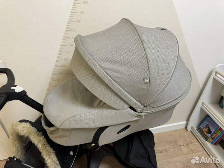 Десткая коляска Stokke Xplory V6 2в1