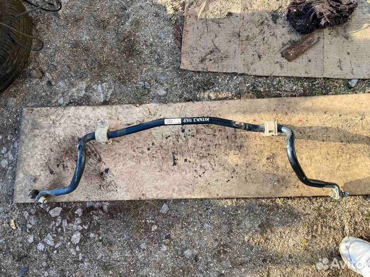 Стабилизатор передний Opel Astra J