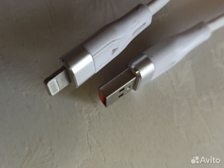 Кабель для зарядки apple