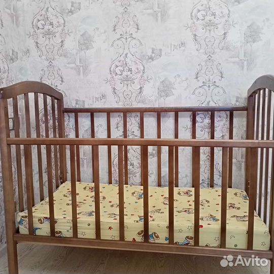 Кроватка детская