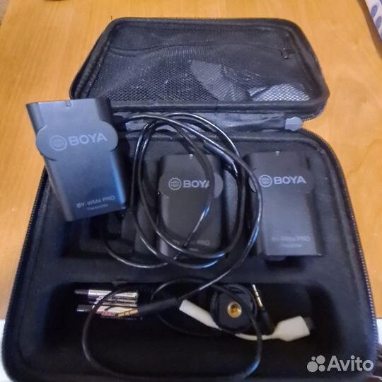 Петличный микрофон boya