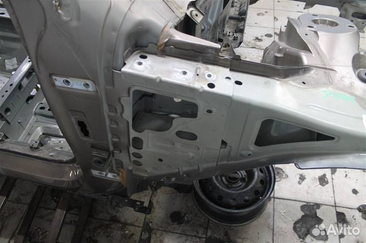 Четверть кузова передняя правая Volvo XC90 2014