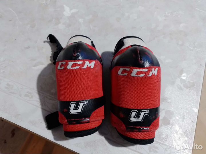 Налокотники хоккейные детские CCM