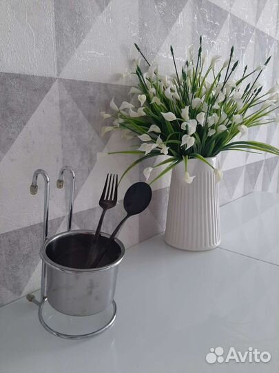 Держатели подвесные и полки для рейлинга