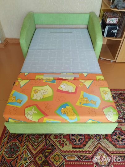 Детский диванчик раскладной б/у