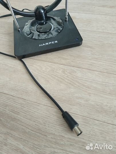 Антенна для цифрового тв комнатная, с усилителем