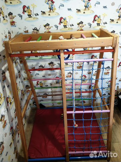 Детский спортивный уголок