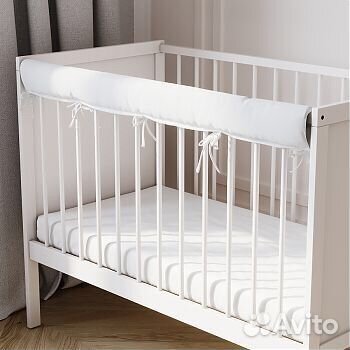 Бампер-бортик на детскую кроватку