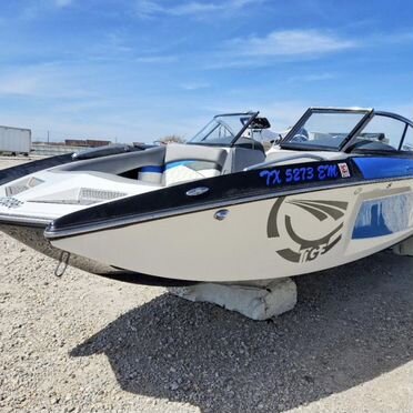 Катер Tige RZX2