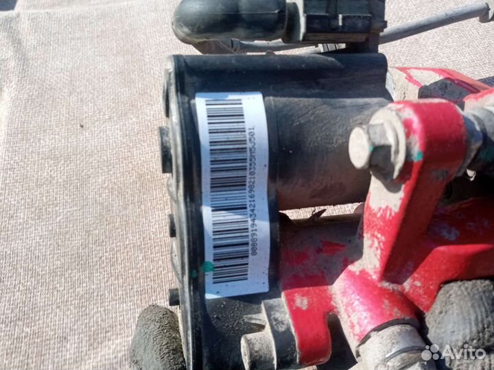 Суппорт задний правый Geely Coolray SX11 2021