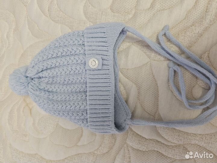 Шапка демисезонная на новорожденного