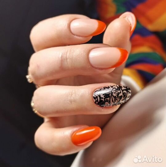 Маникюр Спутник