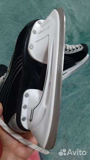 Коньки хоккейные