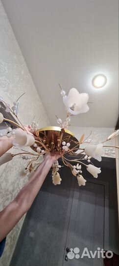 Люстра на 12 ламп для спальни до 14 м²