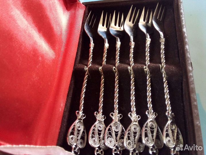 Вилка- набор, чайный сервиз б/ блюдц