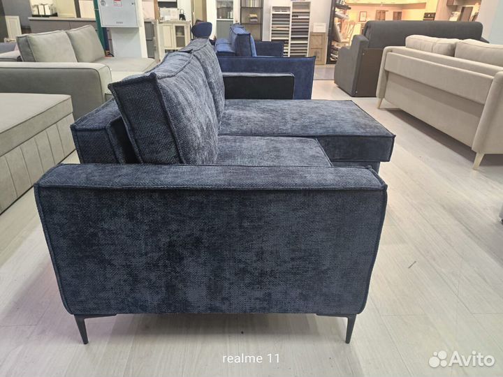 Дизайнерский диван серый