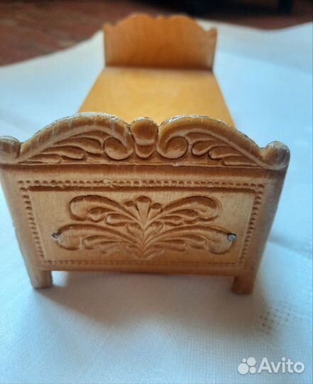 Кроватка для кукол деревянная. Сделано в СССР